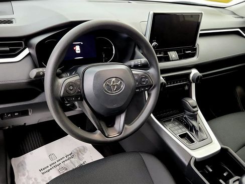 Used 2023 Toyota RAV4 LE image 24