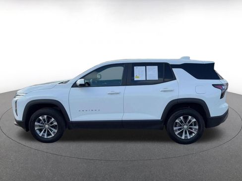 Used 2025 Chevrolet Equinox LT image 7