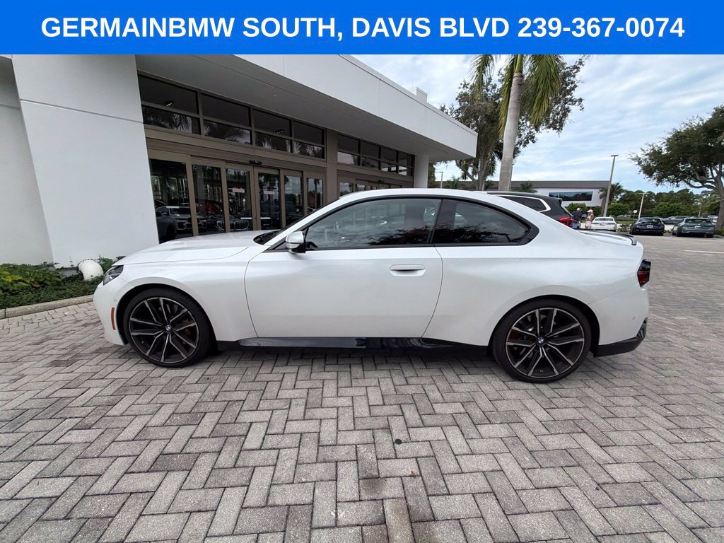 Certified 2024 BMW 230i Coupe w/ Premium Package RWD image 4
