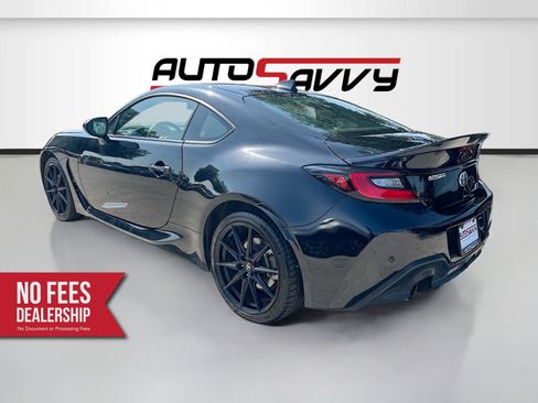 Used 2025 Toyota GR86 Premium RWD image 5