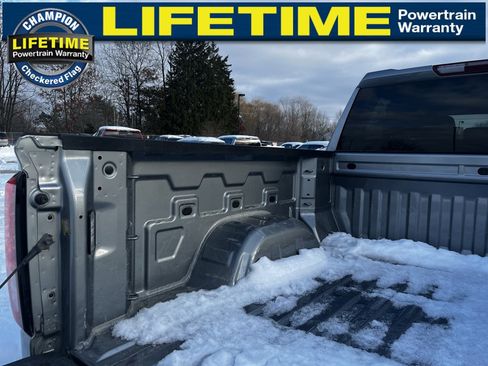 Used 2025 GMC Sierra 1500 Elevation image 13