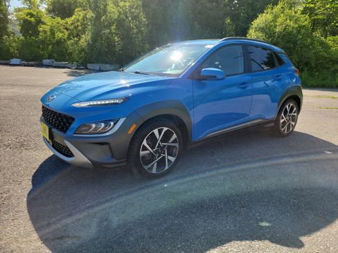 Used 2022 Hyundai Kona Limited AWD/4WD image 1