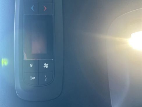 New 2026 Chrysler Pacifica Select image 28