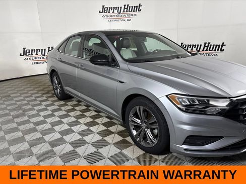Used 2021 Volkswagen Jetta R-Line FWD image 4