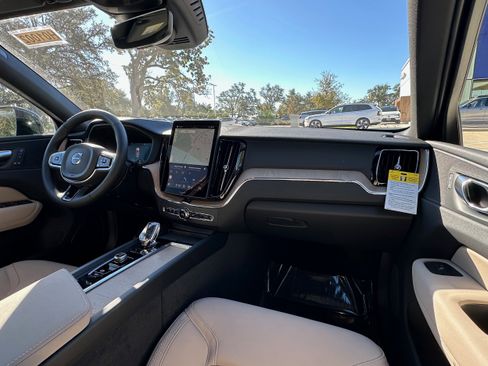 New 2026 Volvo XC60 B5 Plus w/ Protection Package Premier image 10