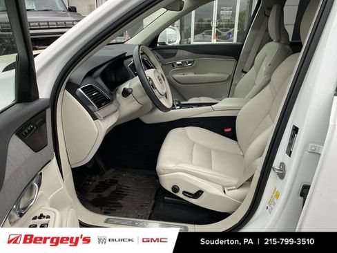 Used 2024 Volvo XC90 B6 Plus image 4