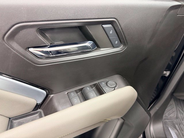 Certified 2024 Chevrolet Colorado ZR2 w/ Safety Package AWD/4WD image 19