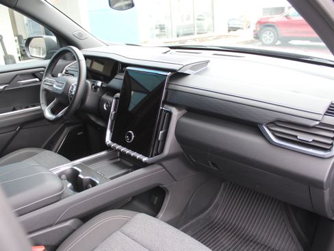 Certified 2025 GMC Acadia Elevation w/ LPO, Floor Liner Package image 28