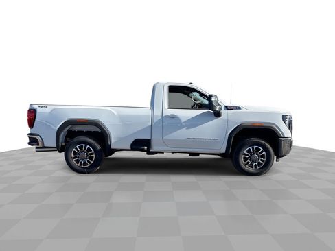 New 2025 GMC Sierra 2500 SLE image 2