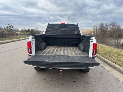 Used 2018 Ford F150 Lariat w/ Equipment Group 502A Luxury image 11