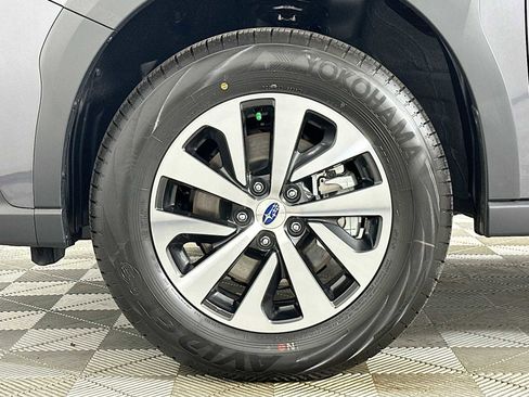 Certified 2025 Subaru Outback Premium image 28