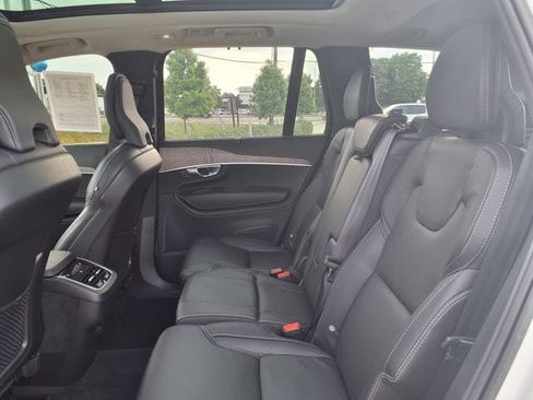 Certified 2023 Volvo XC90 B6 Ultimate w/ Protection Package Premier AWD/4WD image 18