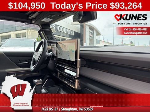 New 2025 GMC Hummer EV 2X w/ LPO, Dark Essentials Package AWD/4WD image 60