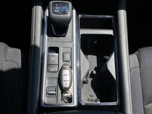 Used 2022 Nissan Pathfinder S FWD image 16