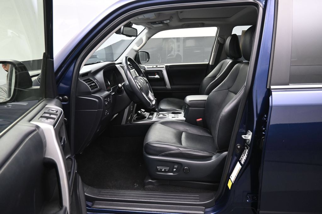 Certified 2024 Toyota 4Runner Limited AWD/4WD image 9
