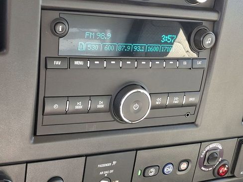 New 2024 Chevrolet Express 3500 w/ Power Convenience Package image 12