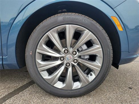 New 2026 Buick Envista Avenir image 5