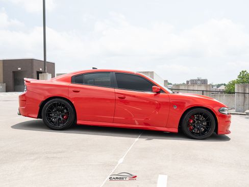 Used 2016 Dodge Charger SRT Hellcat w/ Harman/Kardon Audio Group RWD image 8
