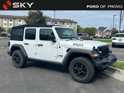 Used 2020 Jeep Wrangler Unlimited Willys image 4