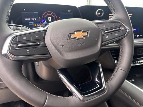 New 2026 Chevrolet Suburban Premier w/ Sun And Tow Package AWD/4WD image 19