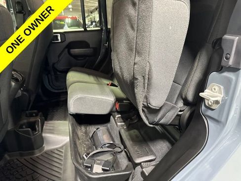Used 2024 Jeep Gladiator Sport AWD/4WD image 28