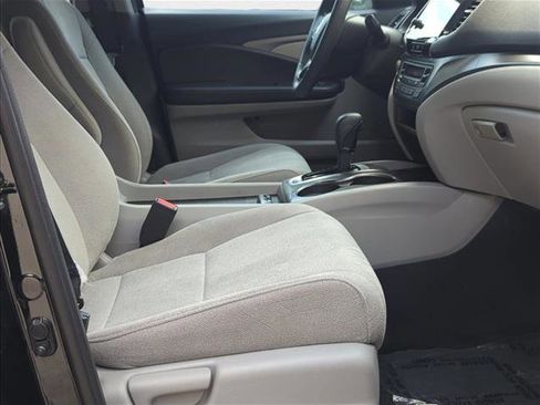 Used 2020 Honda Pilot EX image 21