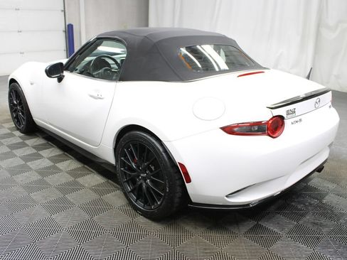 Used 2016 MAZDA MX-5 Miata Club w/ Brembo/BBS Package RWD image 6