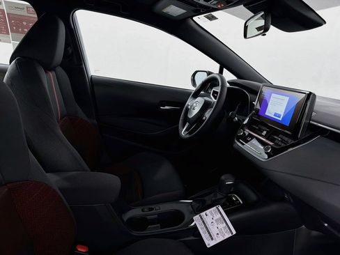 New 2026 Toyota Corolla SE FWD image 32