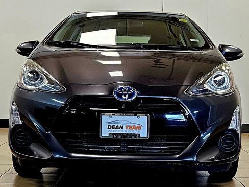 Used 2015 Toyota Prius C Two image 2