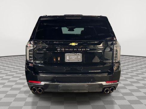 Used 2025 Chevrolet Suburban Premier image 4