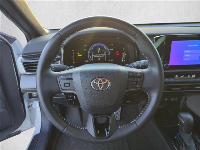 Used 2025 Toyota Camry SE w/ Convenience Package FWD image 12