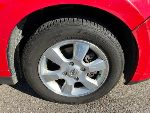 Used 2012 Nissan Versa 1.8 S w/ Special Edition Pkg FWD image 10