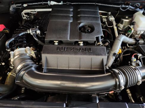 Certified 2025 Nissan Frontier SV RWD image 30
