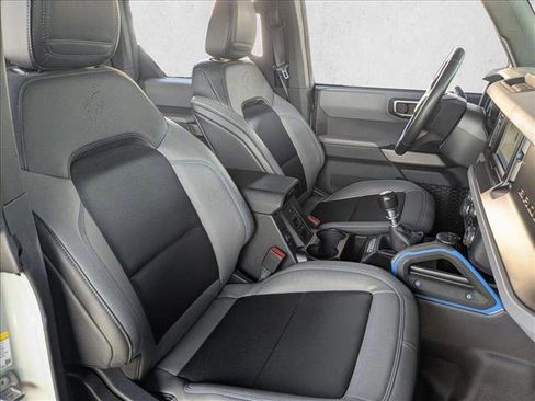 Used 2021 Ford Bronco Black Diamond AWD/4WD image 19