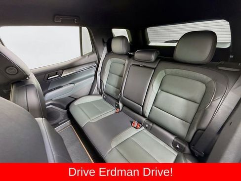 Used 2026 GMC Terrain AT4 w/ Convenience Package III AWD/4WD image 8