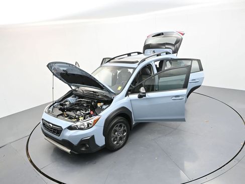 Used 2022 Subaru Crosstrek 2.5i Sport w/ Moonroof Package image 40