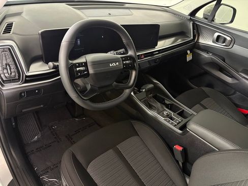 New 2026 Kia Sorento LX image 17