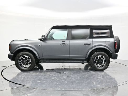 Used 2021 Ford Bronco Outer Banks image 8