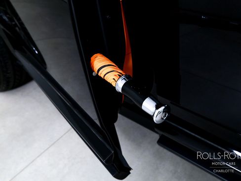 Used 2023 Rolls-Royce Cullinan AWD/4WD image 32