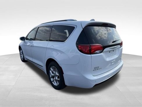 Used 2020 Chrysler Pacifica Limited FWD image 5