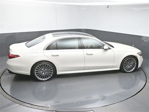 Used 2021 Mercedes-Benz S 580 4MATIC Sedan image 46