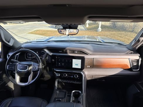 Used 2024 GMC Sierra 3500 Denali w/ Denali Reserve Package image 25