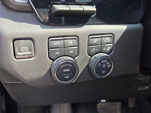 Used 2024 Chevrolet Silverado 2500 LTZ w/ LTZ Premium Package AWD/4WD image 28