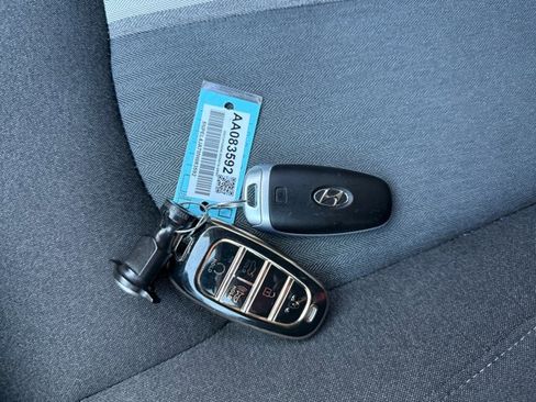 Used 2021 Hyundai Sonata SEL w/ Preferred Accessory Package image 17