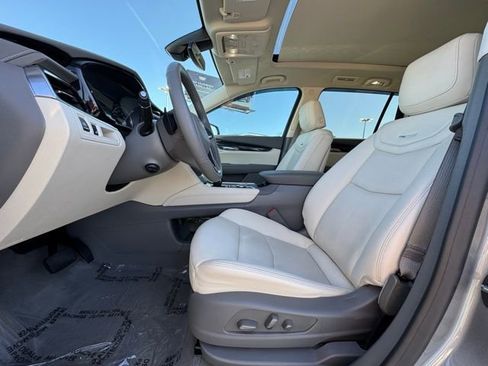 Certified 2024 Cadillac XT6 Premium Luxury image 24