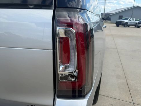 Used 2019 GMC Yukon XL SLT AWD/4WD image 63