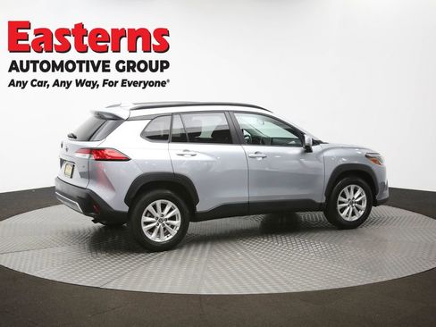 Used 2024 Toyota Corolla Cross LE FWD image 42