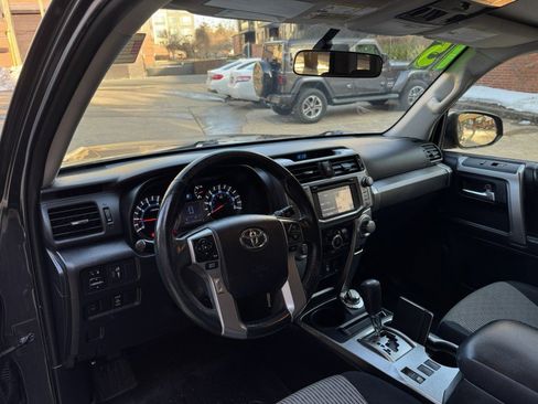 Used 2015 Toyota 4Runner SR5 image 16