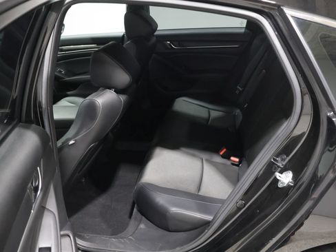 Used 2022 Honda Accord Sport image 17