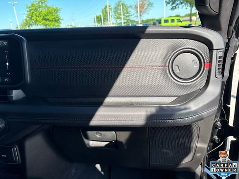 Used 2025 Jeep Wrangler Unlimited Rubicon AWD/4WD image 51